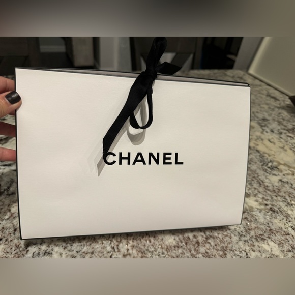 Chanel bundle - Picture 2 of 10